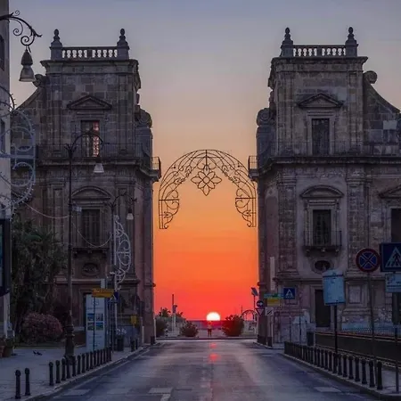 Hola House Capo Market